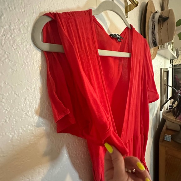 Red Classic Wrap Dress with flutter sleeves. NWT LuLus. Medium - Picture 5 of 10